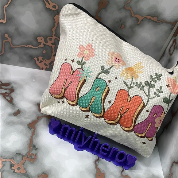 MVP MAMA 3pc set with tumbler, makeup bag and keychain - Picture 3 of 5